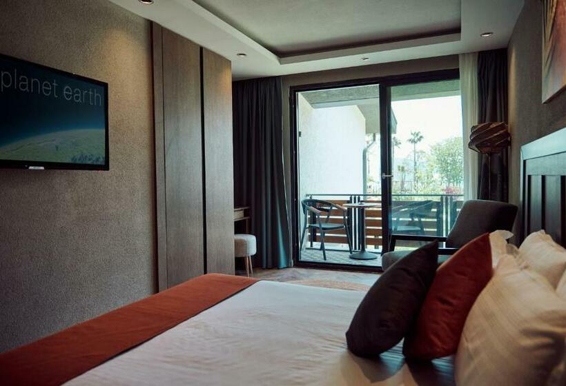 スイート（家族用）, Parmos Otel