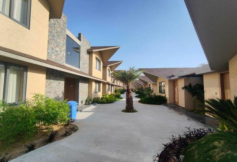 Стандартный Номер Кровать Кинг, Club Heaven Palanpur