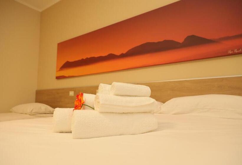 标准三人间, Bed And Breakfast Dimora Peluso