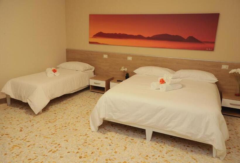 スタンダードトリプルルーム, Bed And Breakfast Dimora Peluso
