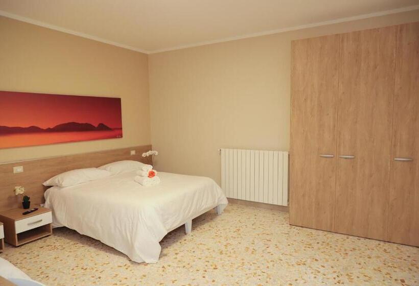 标准三人间, Bed And Breakfast Dimora Peluso