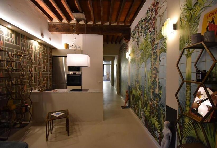 Standard room with outdoor bath, 50mt Dal Duomo   Casa Amasia