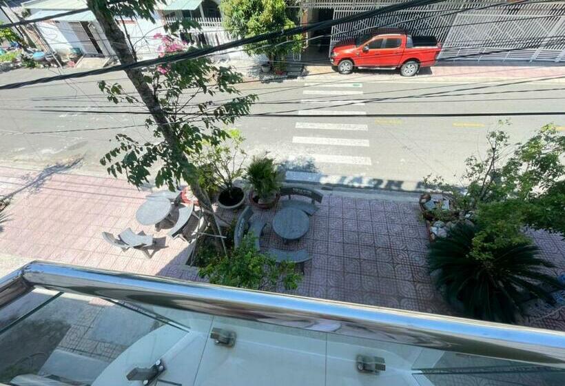 اتاق استاندارد با بالکن و چشمانداز دریا, Homestay Hoài Tâm Phan Thiết