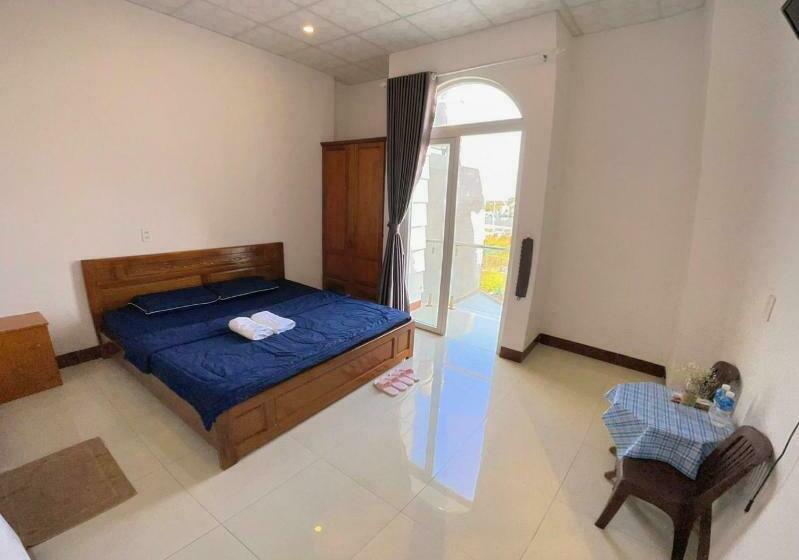 اتاق استاندارد با بالکن و چشمانداز دریا, Homestay Hoài Tâm Phan Thiết