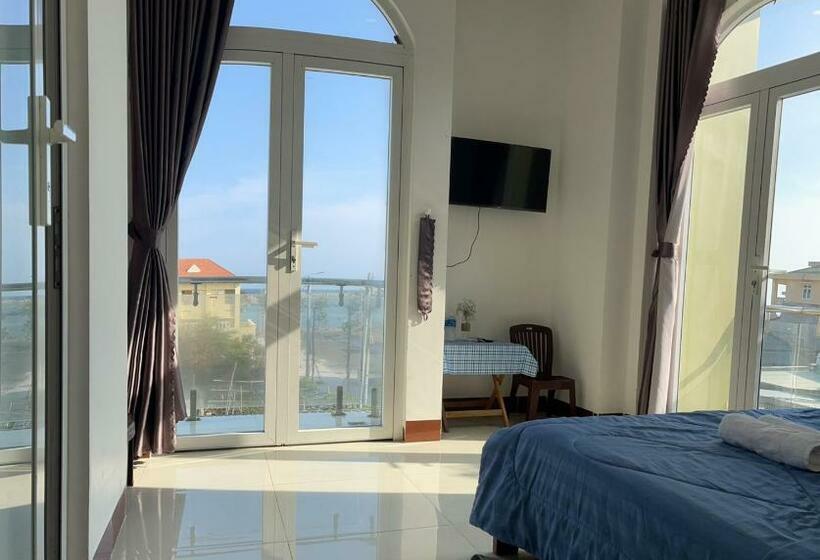 اتاق استاندارد با بالکن و چشمانداز دریا, Homestay Hoài Tâm Phan Thiết