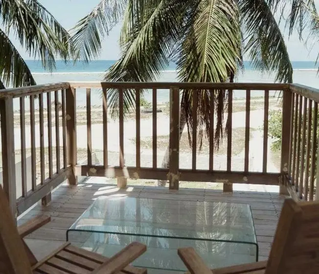 اتاق لوکس با چشم‌انداز دریا, Si! Coral Inn
