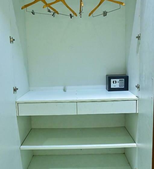 חדר דלוקס, The One Hotel, Nashik