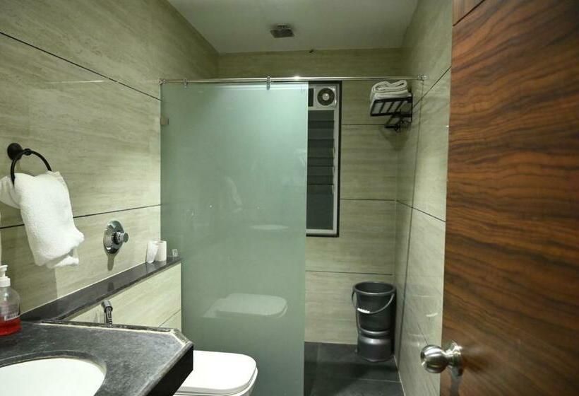 חדר דלוקס, The One Hotel, Nashik