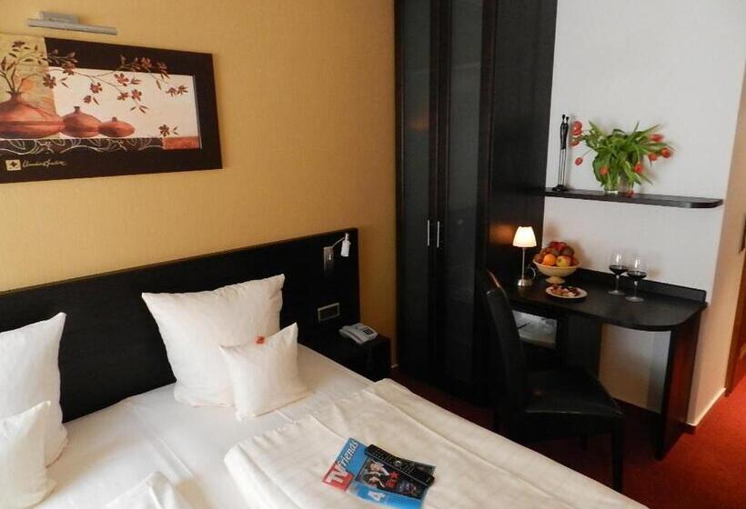 Номер Стандарт, Garni Hotel Moselschild