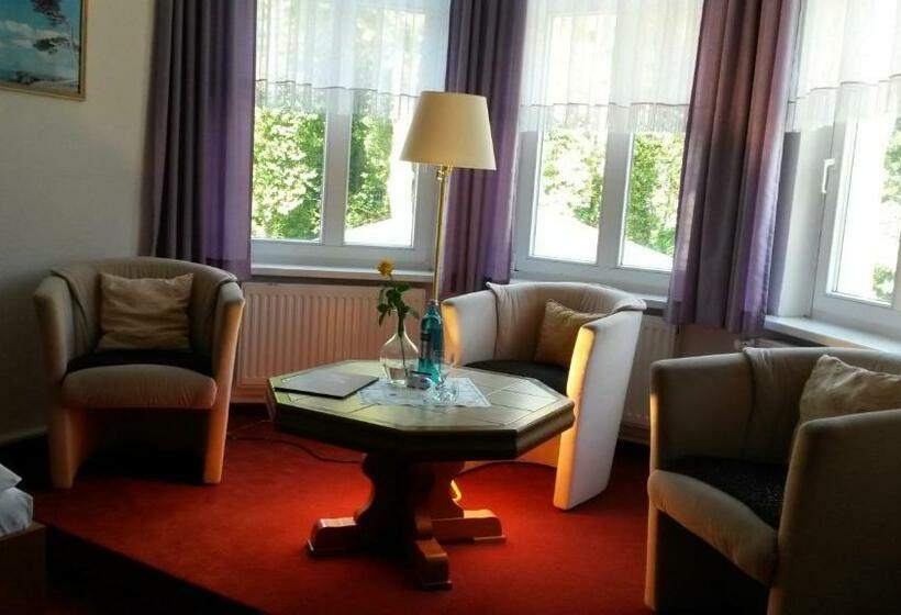 标准三人间, Pension Seeblick