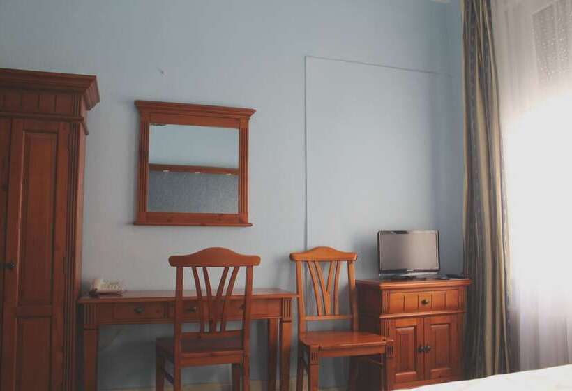 标准间, Am Roonplatz