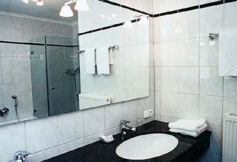 주니어 스위트, Am Rosenberg