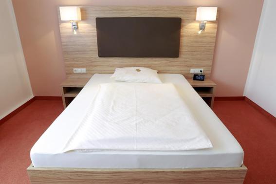 スタンダードシングルルーム, Falkenhagen