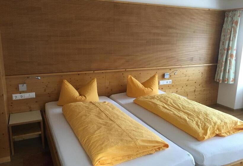 Quarto Triplo Standart, Gasthaus Storchen