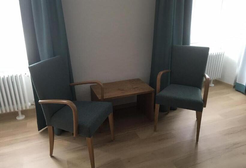 Quarto Triplo Standart, Gasthaus Storchen