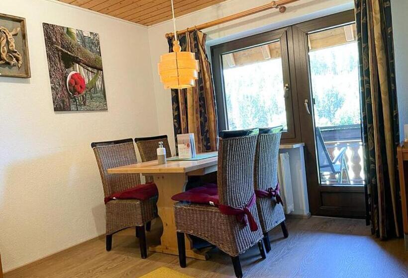 Quarto Familiar, Landgasthof Jostalstüble