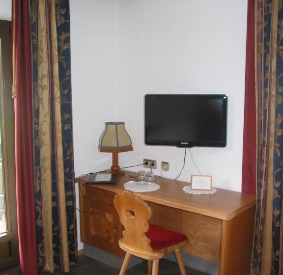 Quarto Estandar com Sacada, Landgasthof Jostalstüble