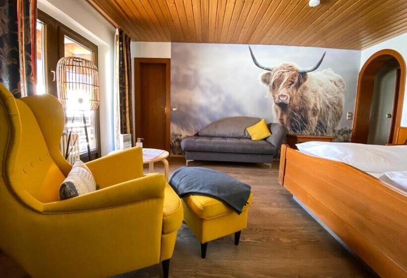 Quarto Estandar com Sacada, Landgasthof Jostalstüble