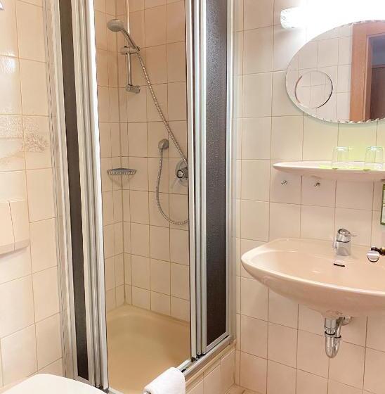 Quarto Estandar com Sacada, Landgasthof Jostalstüble