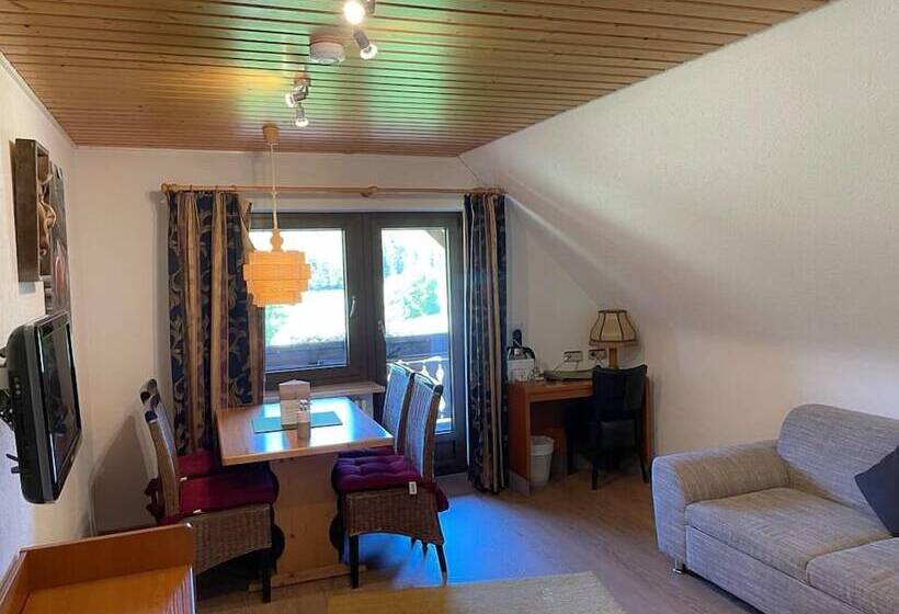 Quarto Familiar, Landgasthof Jostalstüble