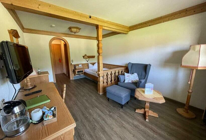 Quarto Estandar Individual com Sacada, Landgasthof Jostalstüble