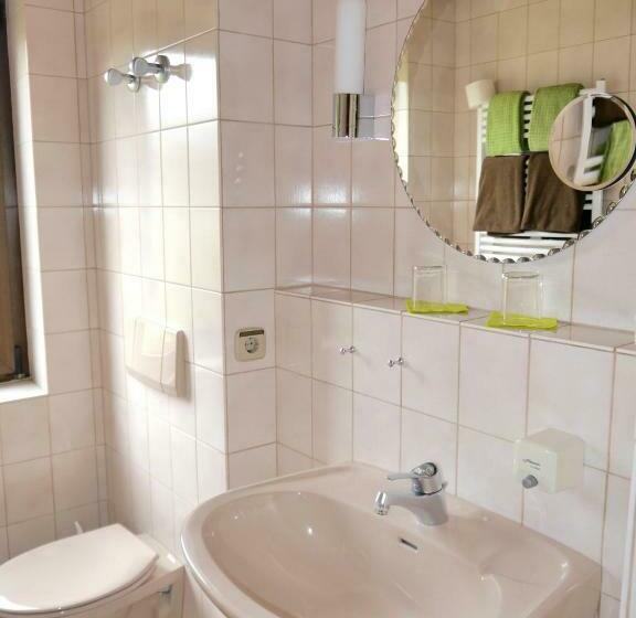 Quarto Familiar, Landgasthof Jostalstüble