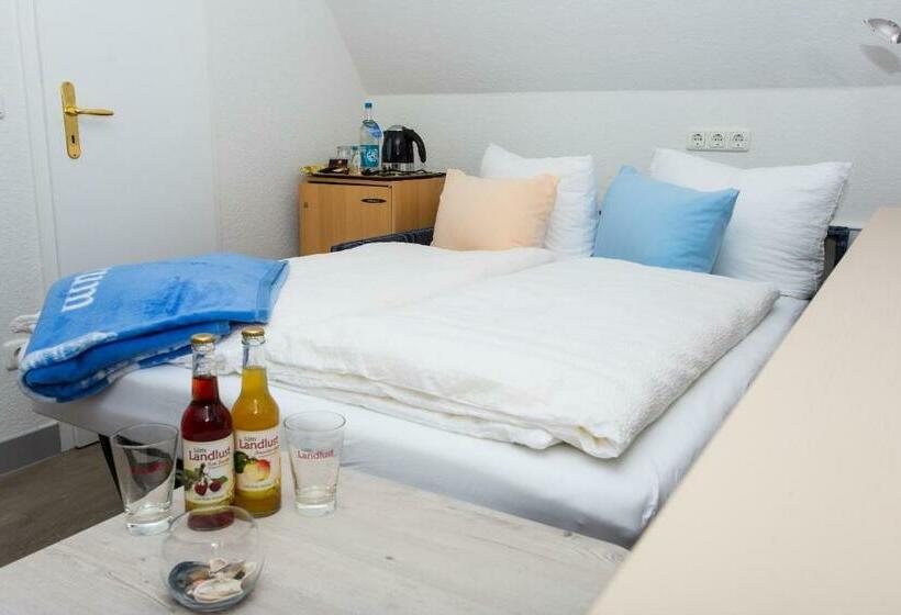 패밀리 룸, Letj Briis