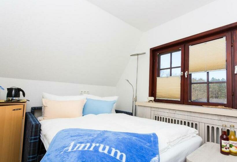 패밀리 룸, Letj Briis