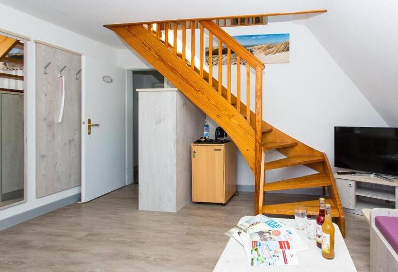 패밀리 스위트, Letj Briis