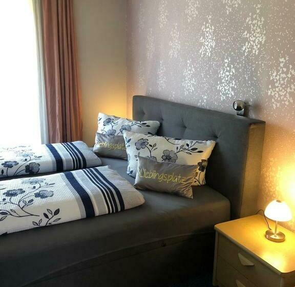 غرفة قياسية, Pension Check In