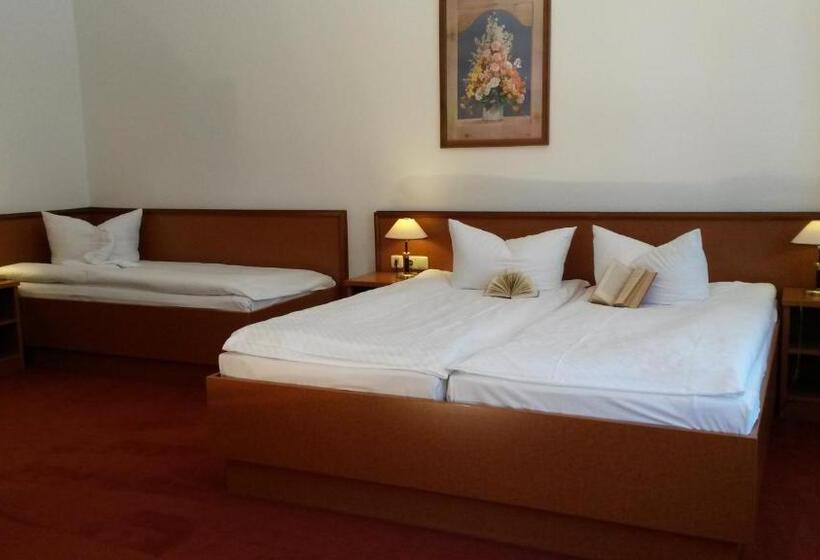 标准三人间, Pension Seeblick