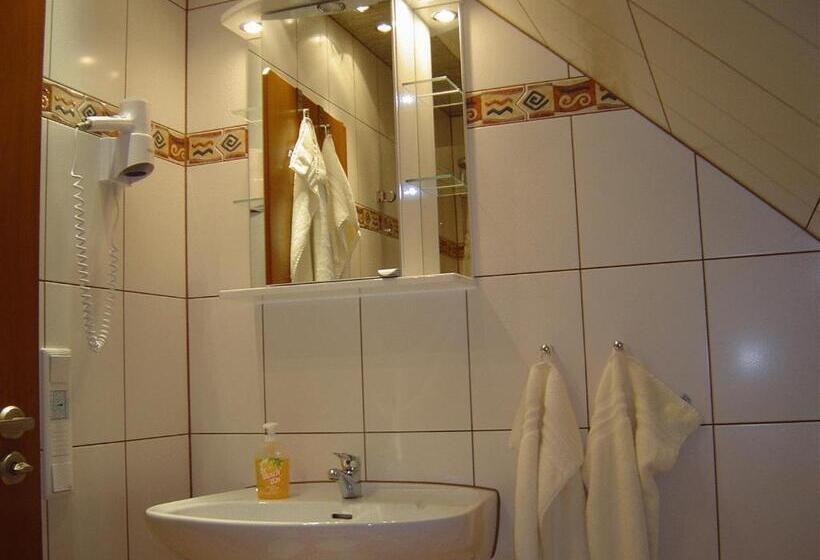 Семейный Номер, Pension Walddorf