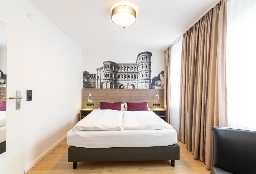 חדר קומפורט, Porta Nigra