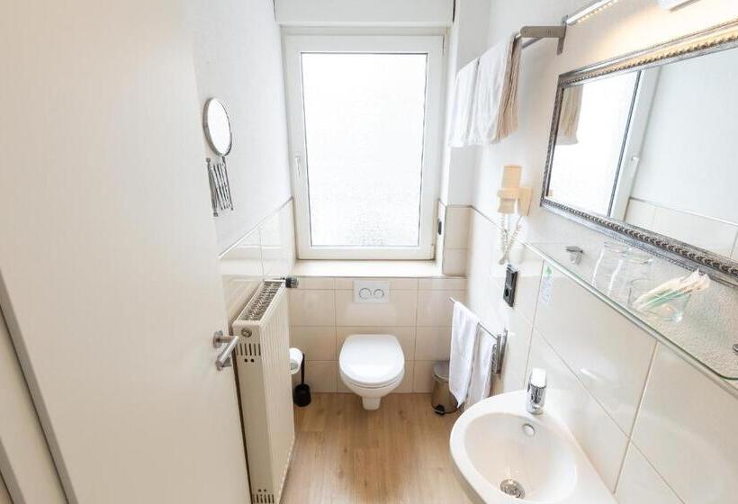 Quarto Comfort, Porta Nigra