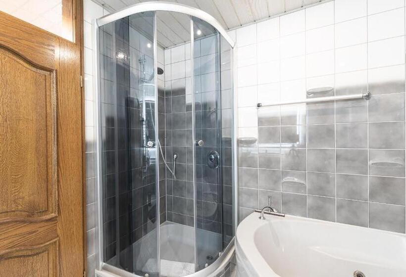 Apartamento 2 Dormitórios, Porta Nigra