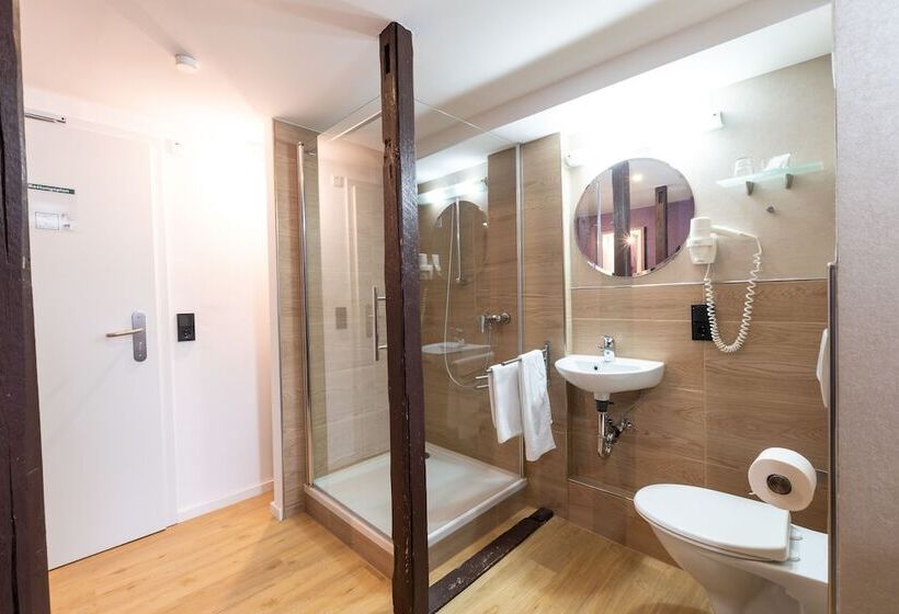 חדר סטנדרט יחיד, Porta Nigra