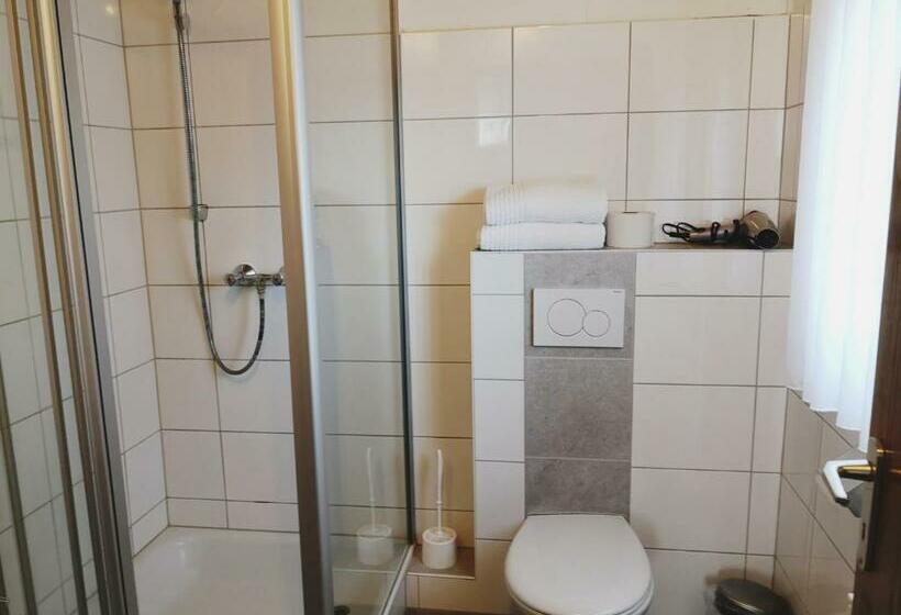 Номер Стандарт, Restaurant Verst