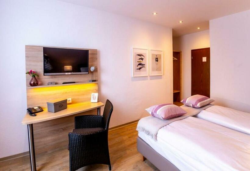 Номер Стандарт, Restaurant Verst