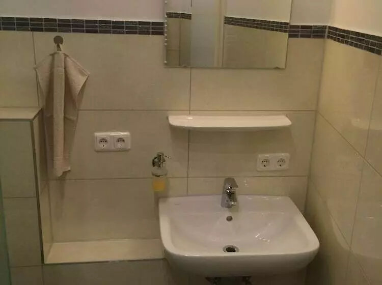 Camera Standard Bagno Condiviso, Slamba Hostel