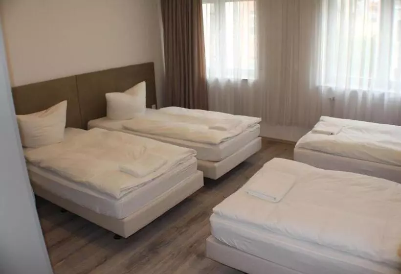 Letto in Camera Condivisa, Slamba Hostel