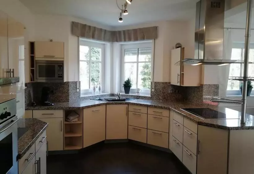 スイート（家族用）, Waldhotel Forsthaus Remstecken
