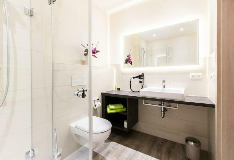 标准单人间, Wasmayr Hof