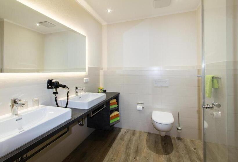 带2个卧室的公寓, Wasmayr Hof