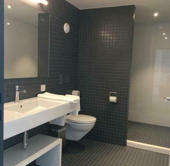 חדר דלוקס לשלושה, Evangelische Tagungsstätte Bad Boll