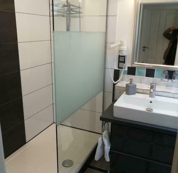 Полулюкс, Waldhotel Forsthaus Remstecken