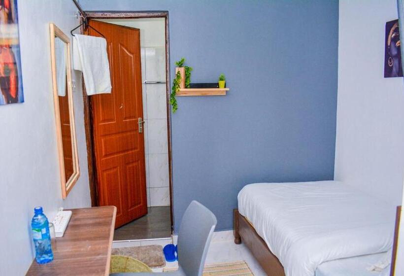 اتاق استاندارد یک نفره, Dad S Place