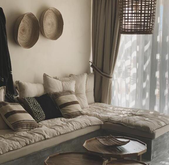 اتاق سوپریور با تخت بزرگ, Le Sidi   A Tlt Signature