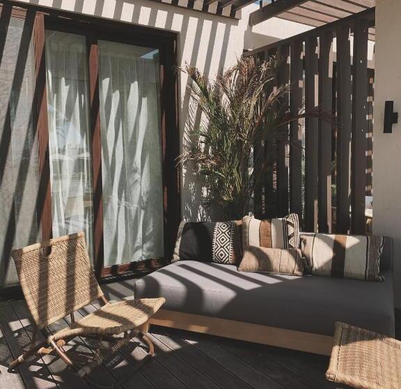 اتاق سوپریور با تخت بزرگ, Le Sidi   A Tlt Signature