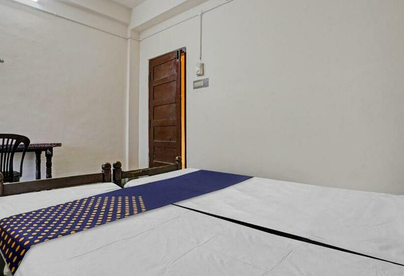 三人经典房间, Spot On Padinjarekara Tourist Home