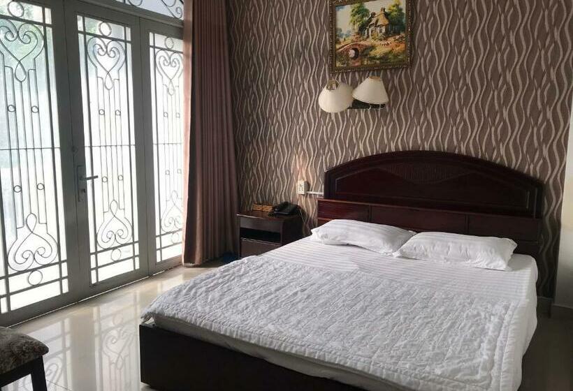 اتاق استاندارد یک نفره, Khách Sạn Hồng Tâm